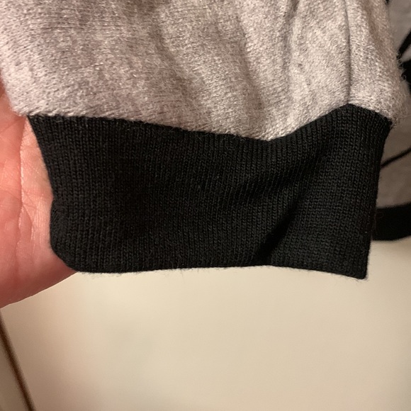 Grey Sweater with Black Flower - Picture 8 of 10